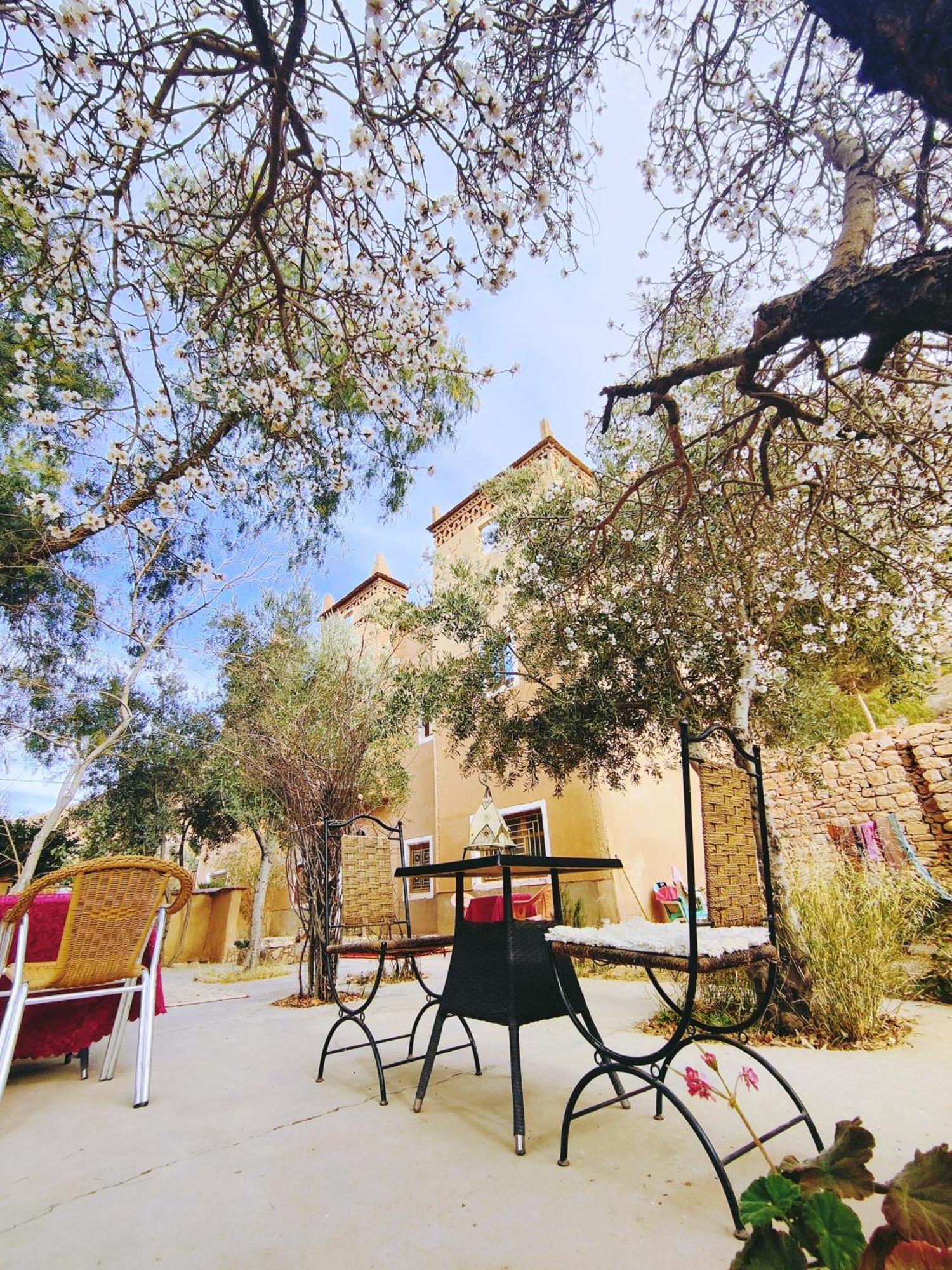 Riad Kasbah Des Roches Hotel Akhendachou n'Ait Ouffi Exterior photo