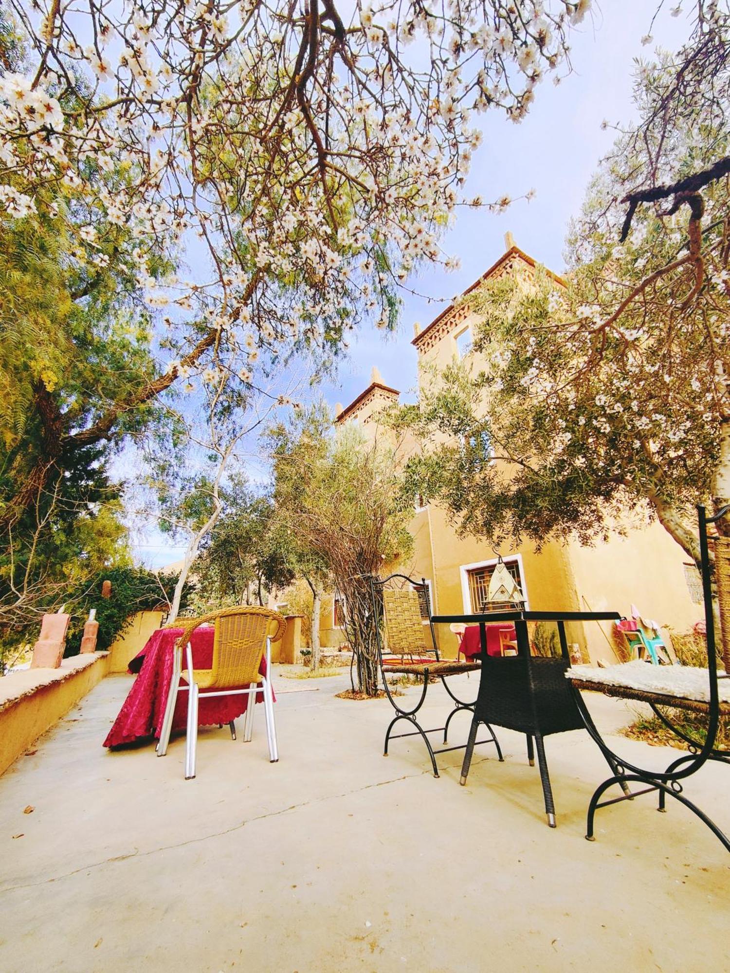 Riad Kasbah Des Roches Hotel Akhendachou n'Ait Ouffi Exterior photo